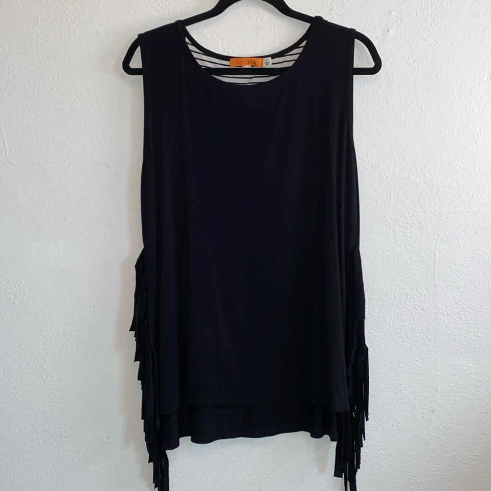 ONE A Sleeveless Fringe Side Top